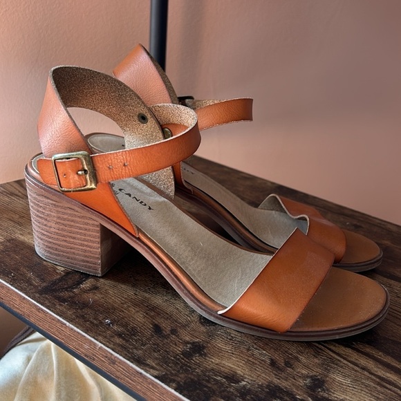 ROCK & CANDY | shoes size 8.5 brown sandals heels wedges - Picture 7 of 11